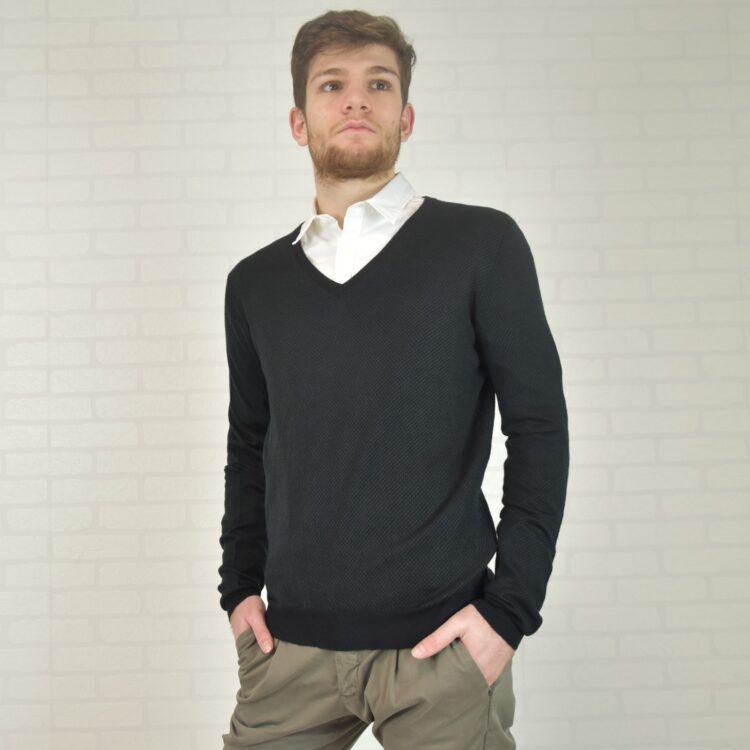 Maglia jacquard in cashmere collo a V